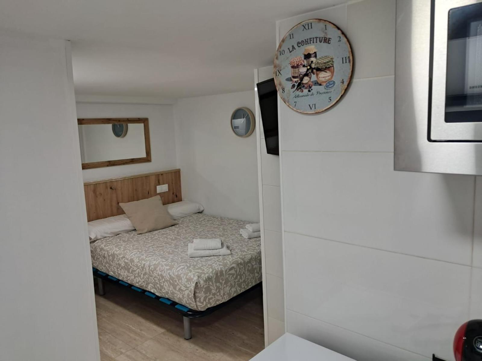 New Hortaleza Coliving Hotel มาดริด ภายนอก รูปภาพ